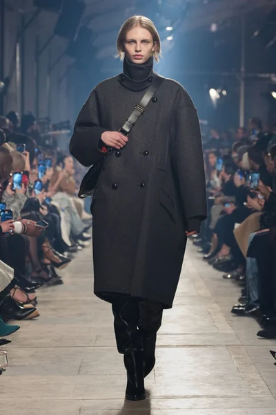 Look 29